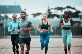 Achieving the Perfect Tone: How Often Should You Exercise for Results? 3 image of man and 3 women doing cardio exercise Buckingham to help tone and remove fat from the body.